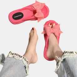 Damesschoenen*Abby - Elegante zomerse damesslippers met lint