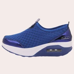 Damesschoenen*Ademende zomerse damessneakers met sleehak