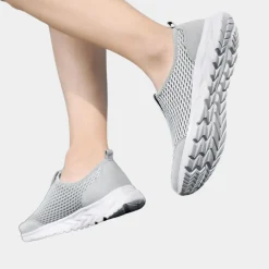 Damesschoenen*Ademende zomerse damessneakers