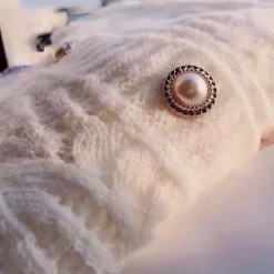 Truien & Vesten Dames*AELIN - Modieuze Zomerse Trui voor Dames Wit