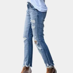 Broeken & Rokken Dames*Aldina - Casual gescheurde damesjeans voor de zomer Blauw