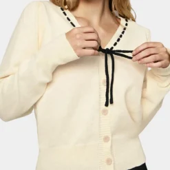 Truien & Vesten Dames*Anthoula - Elegante Dames V-hals Zomerse Trui met Strik Beige