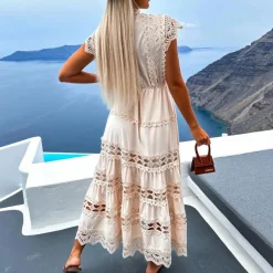 Jurken & Jumpsuits Dames*Antonina - Glamoureuze lange kanten zomerjurk met elegante flair