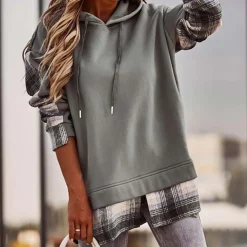 Truien & Vesten Dames*April - Elegante Lange Mouw Trui in Patchwork Design voor de Zomer