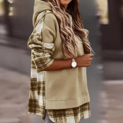 Truien & Vesten Dames*April - Elegante Lange Mouw Trui in Patchwork Design voor de Zomer