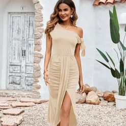 Jurken & Jumpsuits Dames*AUBRIELLA - Zomerse diagonale kraag jurk met split