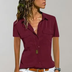 Topjes & Shirts Dames*Aurora - Zomerse damesblouse met korte mouwen