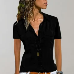 Topjes & Shirts Dames*Aurora - Zomerse damesblouse met korte mouwen