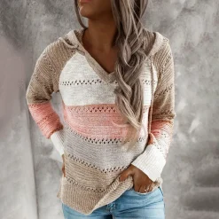 Truien & Vesten Dames*AVALYNN - Stijlvolle v-hals zomertrui