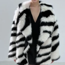 Jassen Dames*AVERY - Klassieke Warme Jas voor Dames Zwart