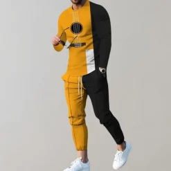 Sets Heren*Birger - Zomerse trainingspak voor heren met gitaarprint