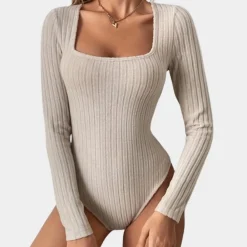 Truien & Vesten Dames*Bodytrui voor dames met vierkante halslijn Abrikoos