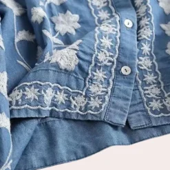 Truien & Vesten Dames*Breanne - Zomers Bloemig Geborduurde Damesvest