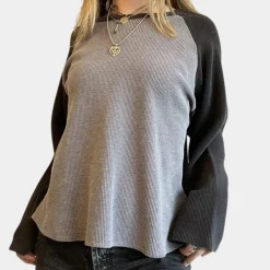 Topjes & Shirts Dames*Brygida - T-shirt met lange mouw voor de zomer