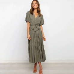 Jurken & Jumpsuits Dames*BRYNLEE - Modieuze zomerse casual jurk