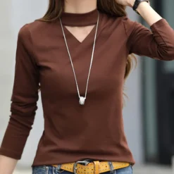 Topjes & Shirts Dames*Callista - Luchtig Zomershirt met Stijlvolle V-Halslijn voor Vrouwen