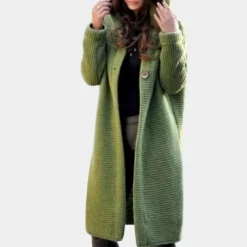 Truien & Vesten Dames*Claudia - Warm damesvest met capuchon