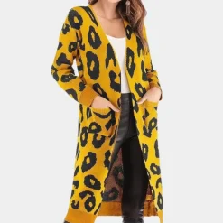 Truien & Vesten Dames*CLOTHILDE - Stijlvol Lang Dames Vest met Luipaardprint voor Zomeravonden