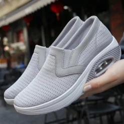 Damesschoenen*Comfortabele en slipvaste damesschoenen voor de zomer