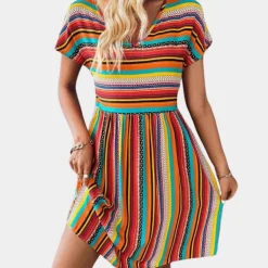 Jurken & Jumpsuits Dames*Comfortabele gestreepte zomerjurk voor dames