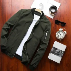 Jassen Heren*CRISTIAN - Stijlvolle en korte zomerjas voor heren, perfect voor de lente en zomer.