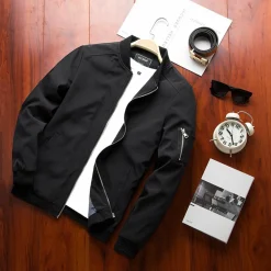 Jassen Heren*CRISTIAN - Stijlvolle en korte zomerjas voor heren, perfect voor de lente en zomer.