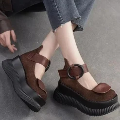 Damesschoenen*Denyse - Zomerse casual schoenen met riem voor dames