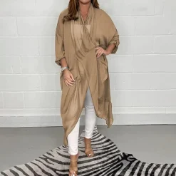 Topjes & Shirts Dames*DOROTHY - Stijlvolle zomertop met V-hals