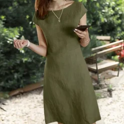 Jurken & Jumpsuits Dames*Effen en modieuze damesjurk voor de zomer