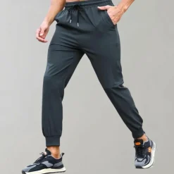 Broeken Heren*Eiro - Zomerse joggingbroek met trekkoord Zwart