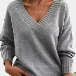 Truien & Vesten Dames*Elegante damestrui met v-hals voor de zomer