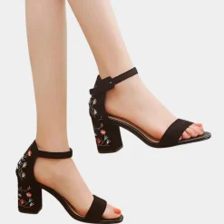 Damesschoenen*Elegante zomerdamessandalen met bloemenprint Zwart