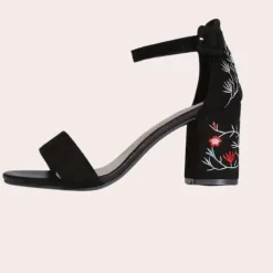 Damesschoenen*Elegante zomerdamessandalen met bloemenprint Zwart