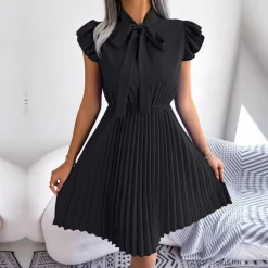 Jurken & Jumpsuits Dames*EMER - Modieuze geplooide zomerjurk