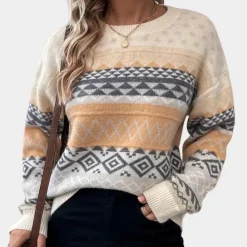 Truien & Vesten Dames*Emilija - Stijlvolle gebreide trui voor dames Beige