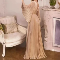 Jurken & Jumpsuits Dames*Furman - Elegante en geplooide maxi-jurk voor dames - Zomerse Stijl