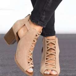 Damesschoenen*Gisella - Trendy Zomerse Vrouwen Sandalen met riempjes