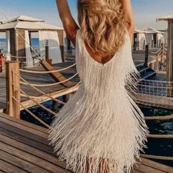 Jurken & Jumpsuits Dames*GRACE - Elegante zomerse mini jurk met kwastjes