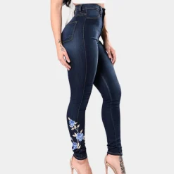 Broeken & Rokken Dames*Ingrida - Geborduurde skinny jeans voor dames, perfect voor de zomer Blauw
