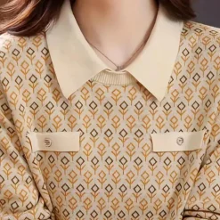 Truien & Vesten Dames*Ivanka - Vrouwelijke gebreide zomerse trui voor dames Abrikoos