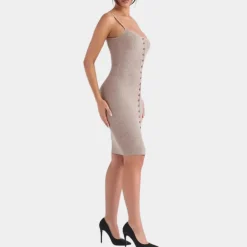 Jurken & Jumpsuits Dames*Jade - Luchtige gebreide damesjurk met knopen voor de zomer