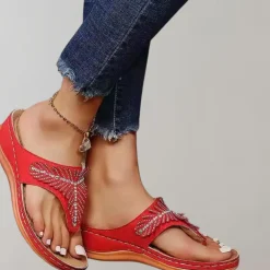 Damesschoenen*Kastanje - Comfortabele en stijlvolle zomerse damesslippers