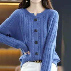 Truien & Vesten Dames*KATE - Luchtig wollen vest met knopen voor dames - Perfect voor de lente en zomer