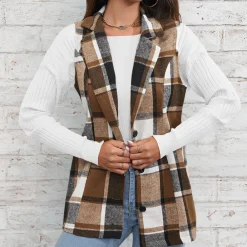 Truien & Vesten Dames*Klaudia - Stijlvol geruit damesvest voor de lente en zomer Bruin