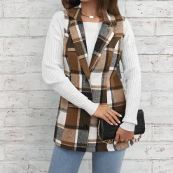 Truien & Vesten Dames*Klaudia - Stijlvol geruit damesvest voor de lente en zomer Bruin