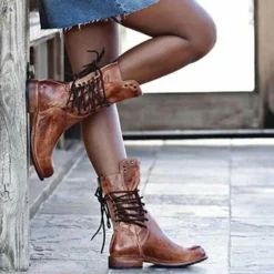 Damesschoenen*LATISHA - Chique en gezellige zomerse laarzen Bruin