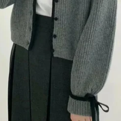 Truien & Vesten Dames*LAVANDA - Gebreid Damesvest met een Retro Twist voor de Zomer