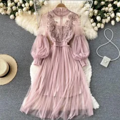 Jurken & Jumpsuits Dames*Leticia - Stijlvolle Zomer Bloemenjurk met Opstaande Kraag en Lantaarnmouwen