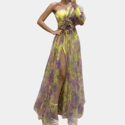 Jurken & Jumpsuits Dames*Lola - Stijlvolle one shoulder damesjurk met split voor de zomer