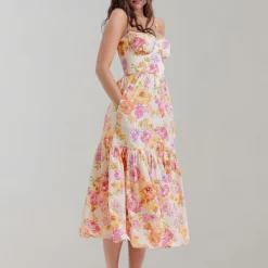 Jurken & Jumpsuits Dames*Lucca - Zomerse gebloemde en uitlopende midi-jurk Roze